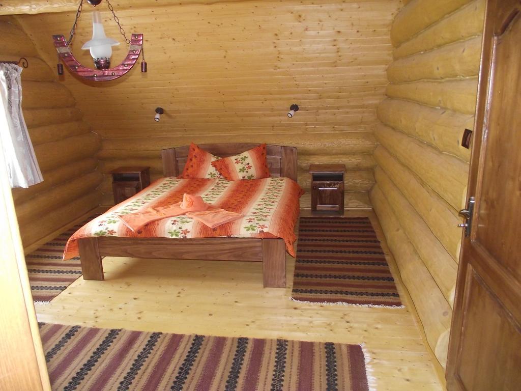 Cabana Piatra Runcului Vatra Moldoviţei Pokój zdjęcie