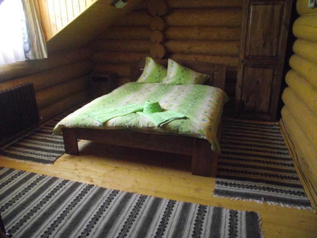 Cabana Piatra Runcului Vatra Moldoviţei Pokój zdjęcie